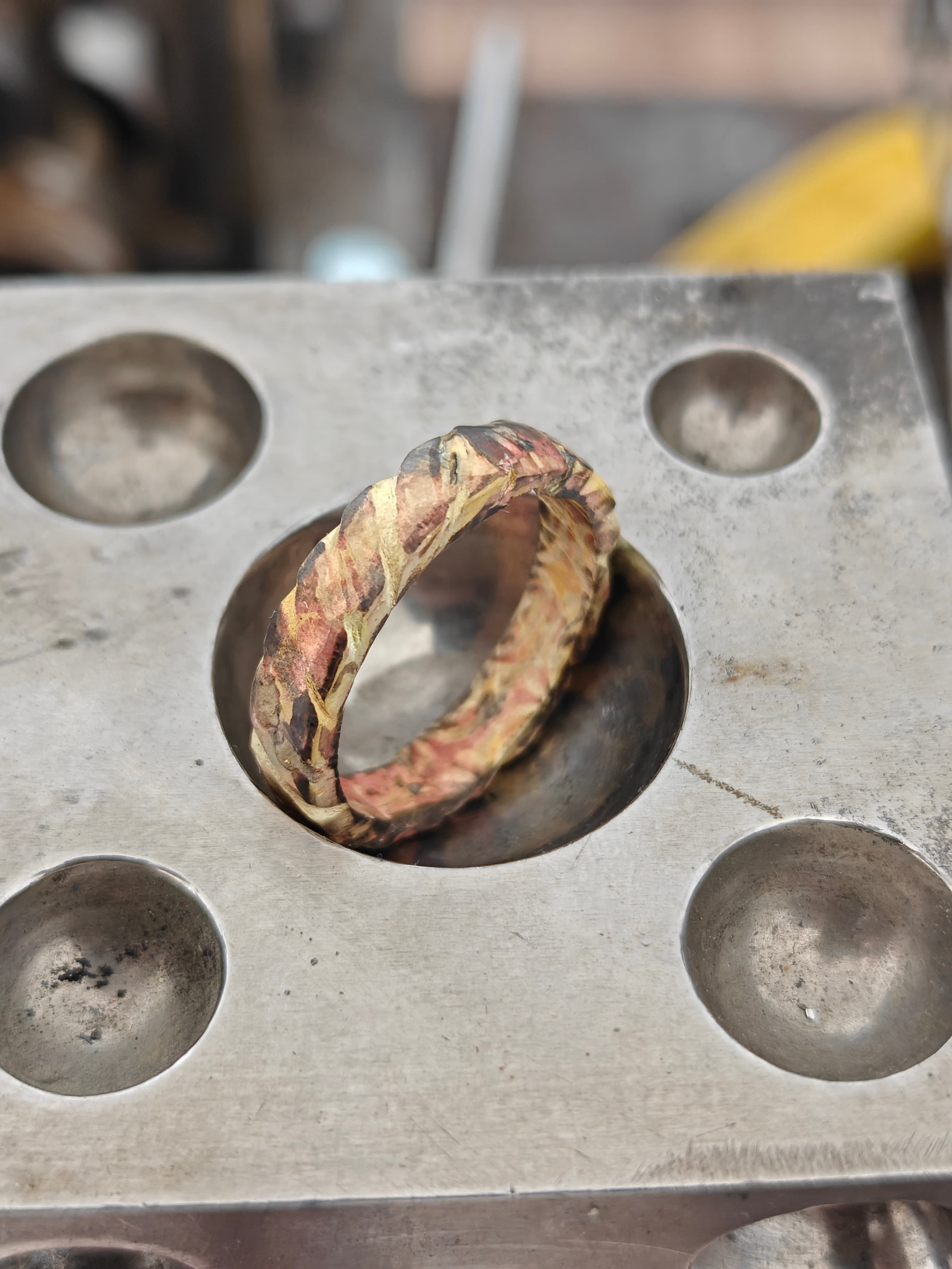 Mokume Gane darbnīcā: pārvērtības